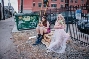 Back Alley Babes photographed by Roxanne Köbern